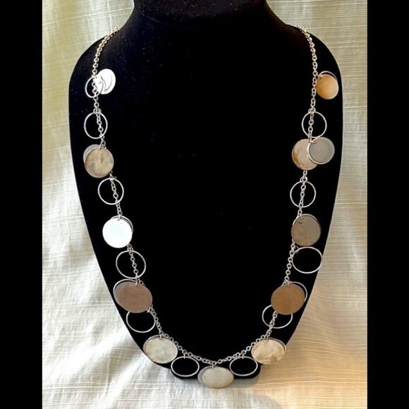 Silver Tone Distressed Circle Themed Chain Necklace - Picture 1 of 5